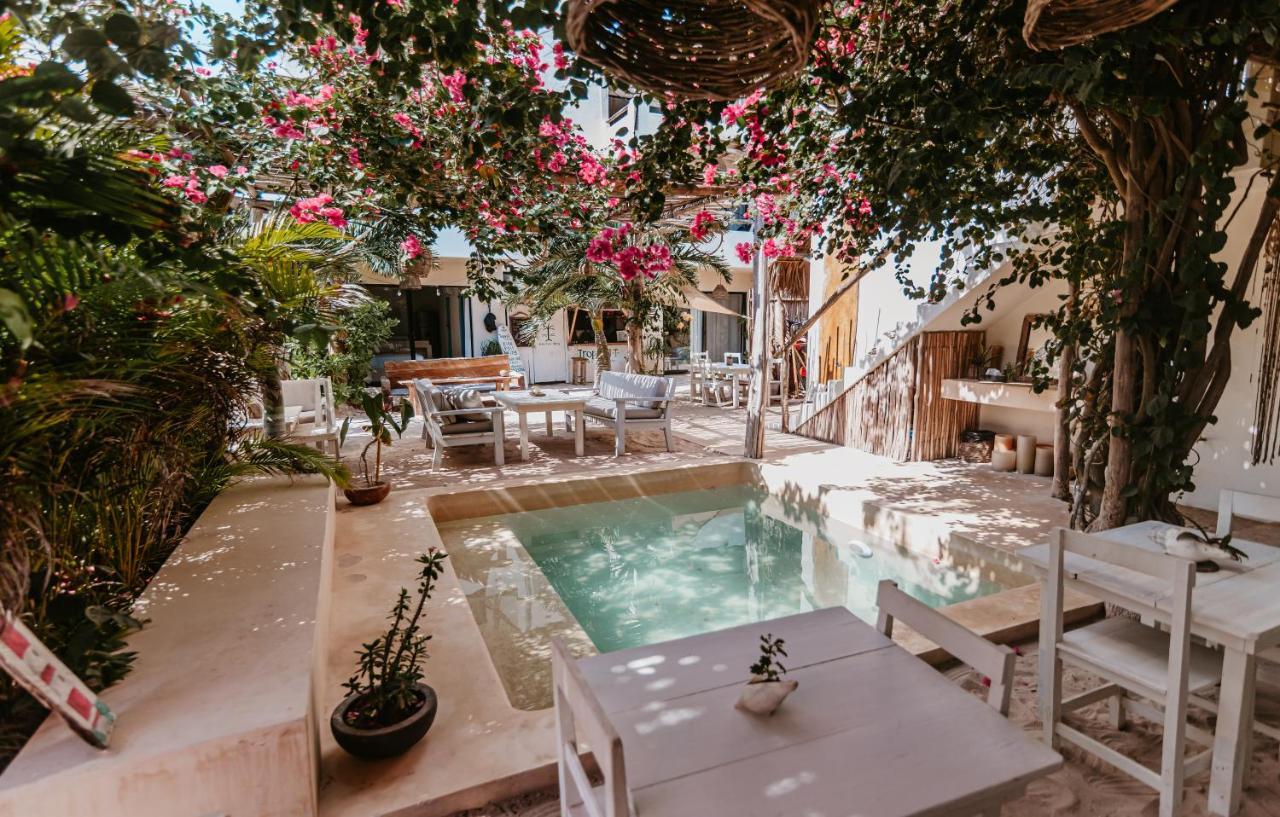 Lunarena Barefoot Hotel Эль-Куйо Экстерьер фото