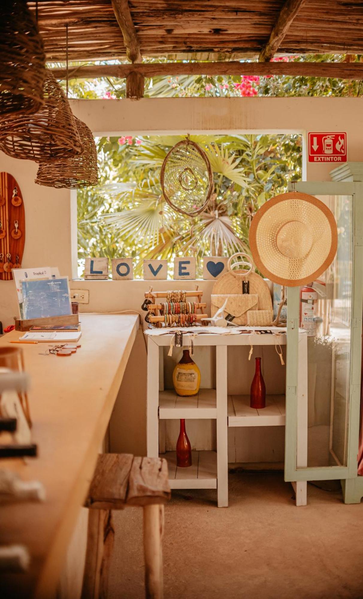 Lunarena Barefoot Hotel Эль-Куйо Экстерьер фото